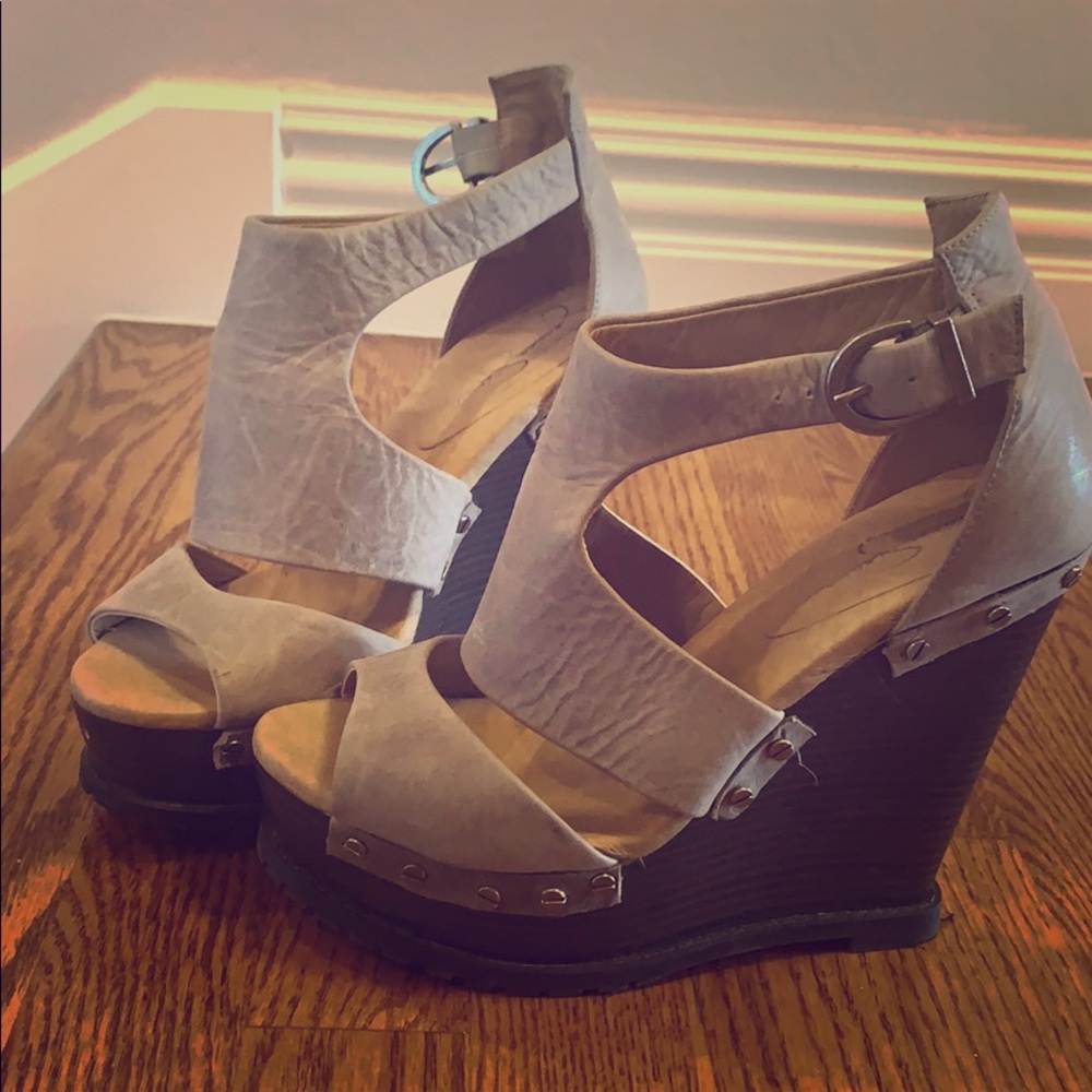 Jessica Simpson wedges gray